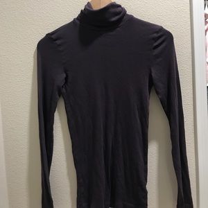 Splendid eggplant purple turtleneck tee